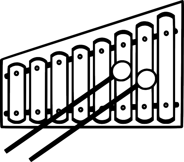 Black And White Xylophone Clipart - Starting With Letter X (640x565)