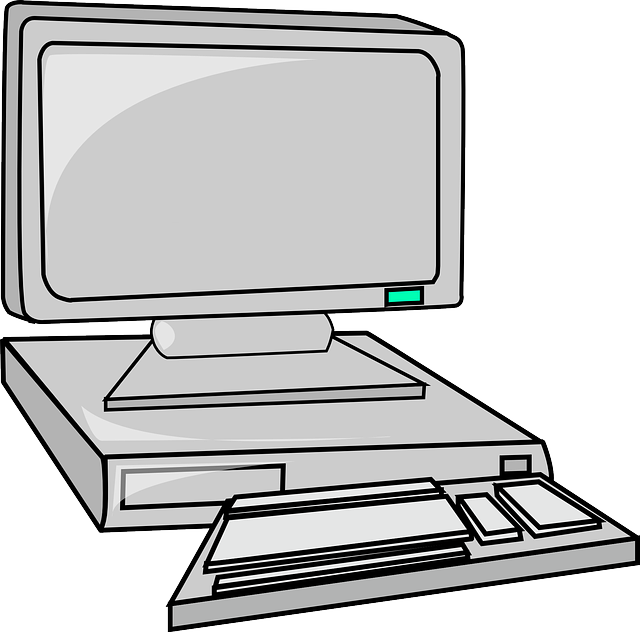 Computer Clipart Grey - Animated Computer (640x632)