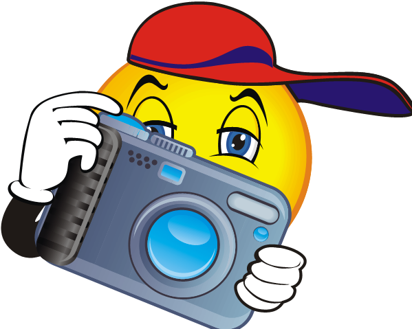 Camera Clip Art And Graphics Free Clipart Images - Smiley Face With Camera (599x479)