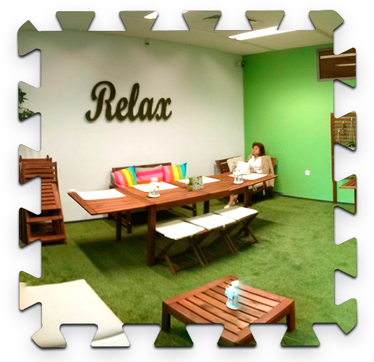 Искусственная Трава Для Офиса - Искусственная Трава В Офисе (540x540)