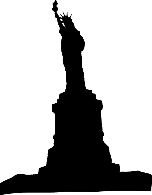 Statue Of Liberty Png - Statue Of Liberty Silhouette Png (562x720)