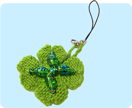 Four Leaf Clover Keychain - Knitting Pattern (510x425)