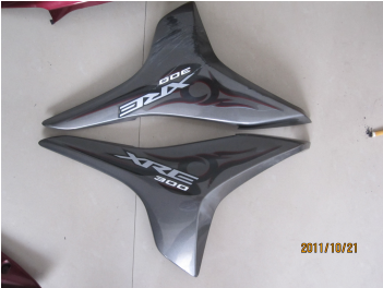 Tapas De Estanque Inferior Xre - Panties (350x416)