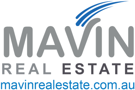 Rasmus Nielsen Real Estate Agent - Graphic Design (646x452)