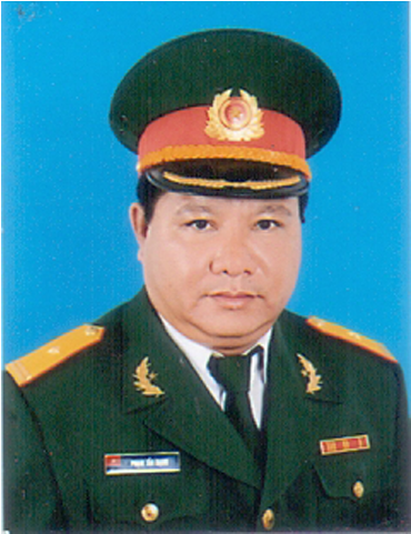 Phạm Tấn Hạnh - Military Uniform (480x569)