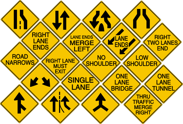 Divided Highway Ends Sign - Yellow Diamond Warning Signs (700x475)