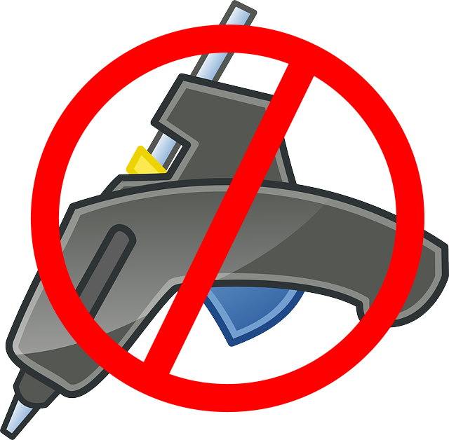 Glue Gun With Red Cancel Symbol - Hot Glue Gun Transparent (640x628)