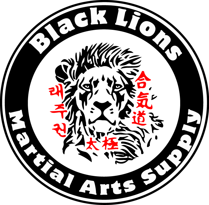 Black Lions Supply - Black And White Lion (819x803)