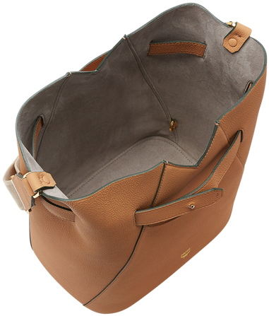 Mcm Dessau Drawstring In Grained Leather Mwd8sxd44cr001 - Dessau (712x770)