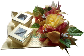 Tempat Cincin Nampan Gelombang - Garden Roses (400x300)