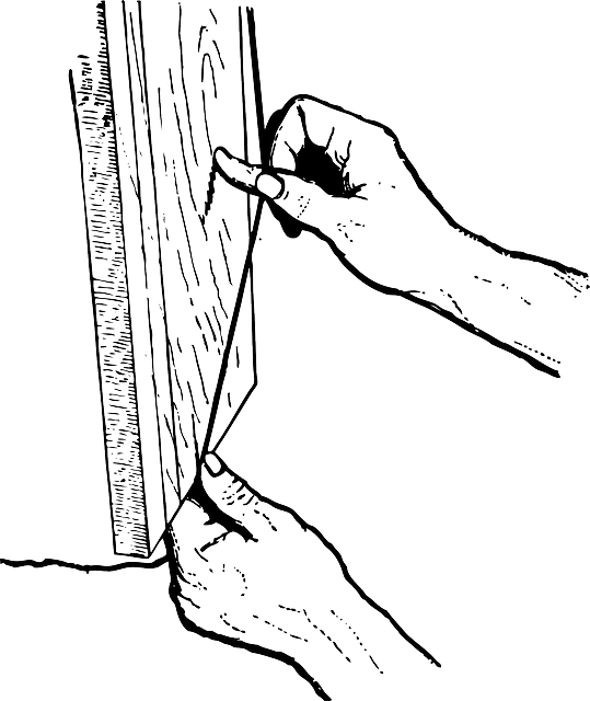 Hand Tool, Hands, Wood, Automatic, Using, The, Johnny, - Chalk Line (539x640)