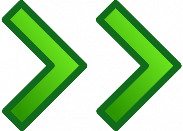 79 Pointing-arrow Free Clipart - Red Green Arrow Icon (696x500)