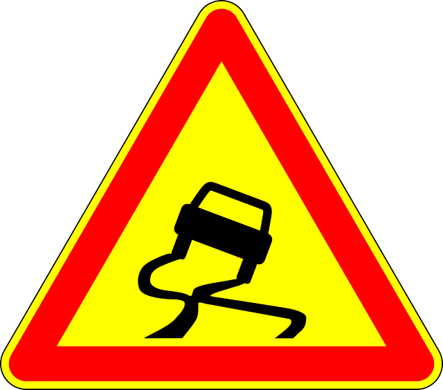 Sliding, Car, Curvy, Old, French, Attention, Sign - Sliding Car (640x564)