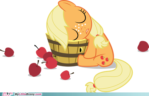 A Hard Day Of Applebucking - Applejack (500x322)