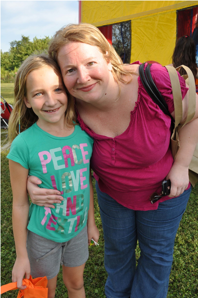 Hailey Huber Came Out With Her Mom, Dawn - Friendship (870x580)
