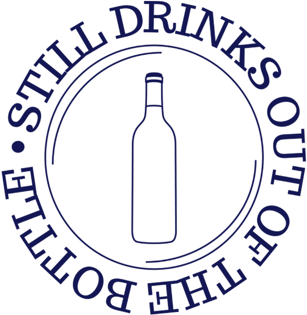 Still Drinks Out Of The Bottle Wine Bottle - Glass Bottle (691x790)