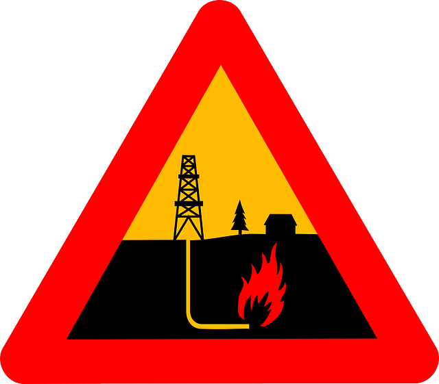 Attention Ecology, Oil, Pollution, Warning, Sign, Attention - Shale Gas (640x561)