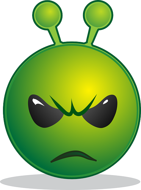 Green Alien Face Emoji (807x1024)