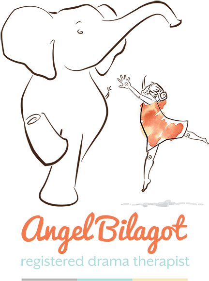 Child Dancing With Elephant - Loungebuddy (450x602)