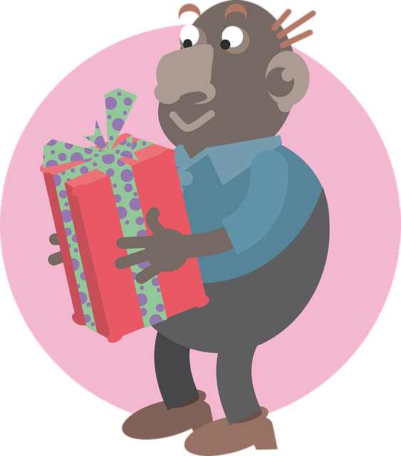 Man, Parcel, Gift, Surprise - Gift (563x640)