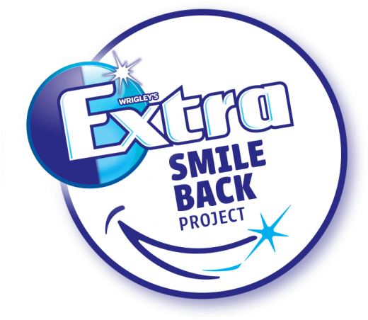 Extra Smile Back Logo - William Wrigley Jr. Company (600x541)