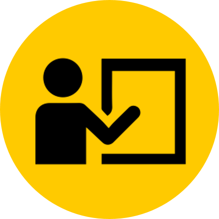 Training Button - Internship (600x600)