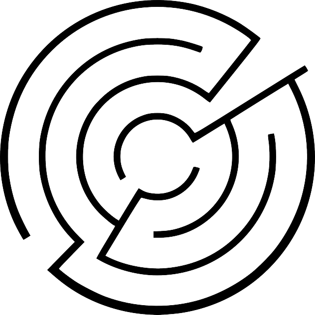Concentrical Labyrinth, Maze, Meander, Concentrical - Edgar Rider (640x640)