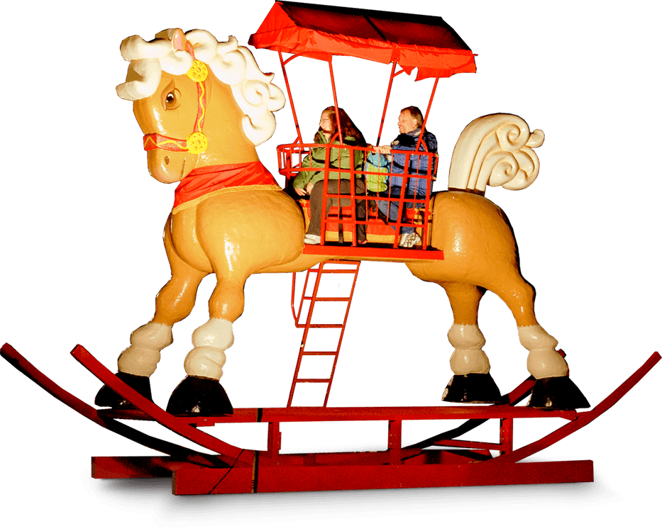 World's Largest Rocking Horse - Winter Festival (933x749)