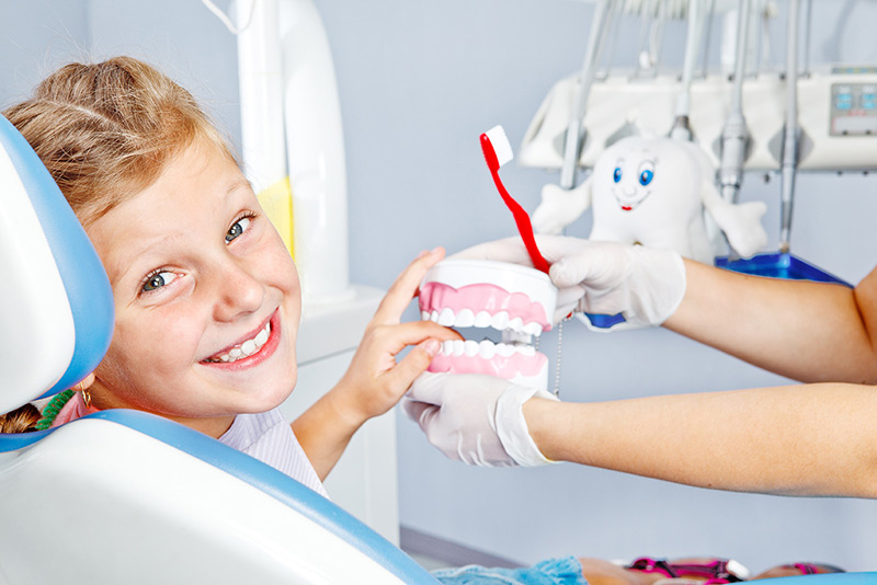 They Believe That Everyone Deserves A Healthy Smile - Leeward Pediatric Dentistry (800x534)