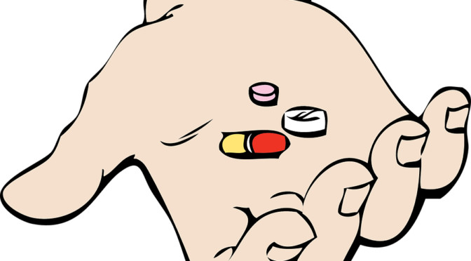 What Is Polypharmacy To Assess A Risk Of Polypharmacy - Pills Clip Art (672x372)