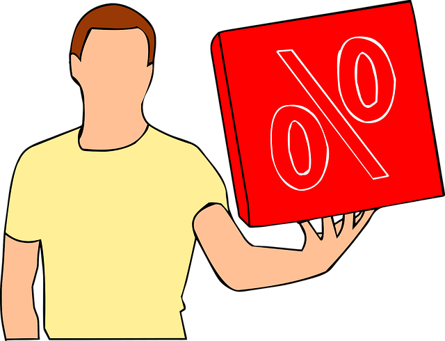 An Immediate Discount - คน ส่ง ของ Png (640x490)