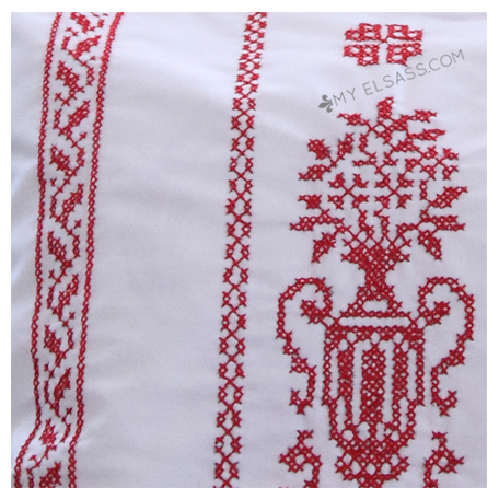 Cross-stitch (900x900)