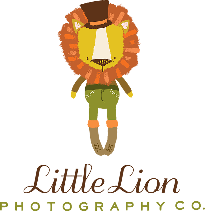 With The Holidays Just Little Lion Photography Co - Illustration (659x678)