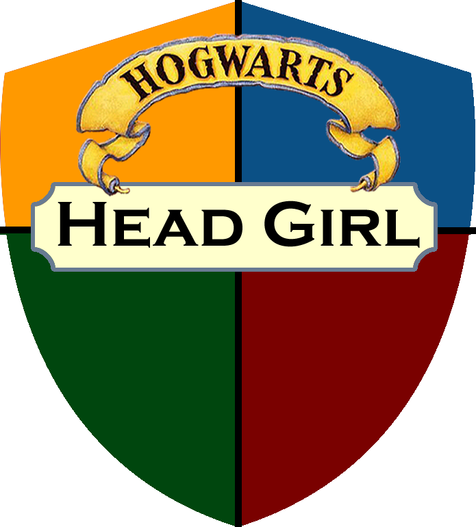 Head Girl Badge - Hogwarts Crest (695x770)