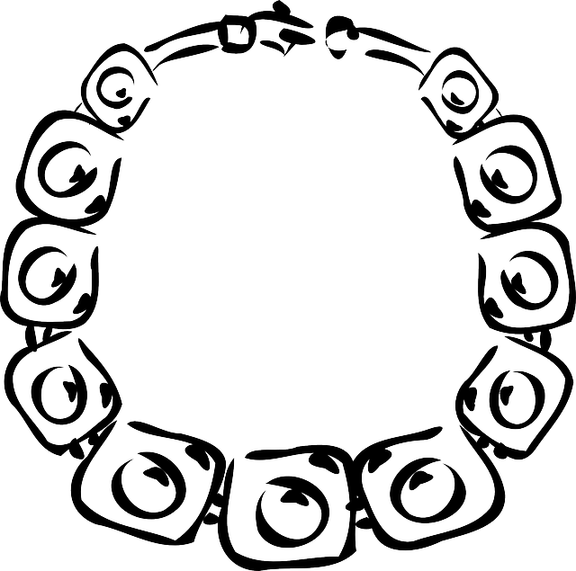 Black, Outline, Drawing, Lady, White, Cartoon, Page - Necklace Clip Art (640x635)