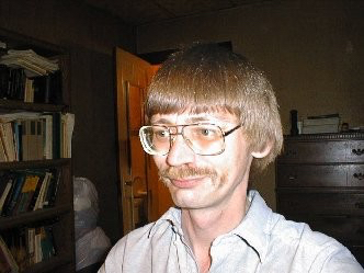 Yrine A Adressé Un Compliment À Domino's Pizza - Homme Gros Laid (332x249)