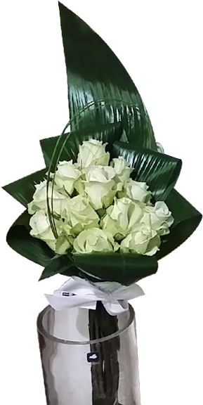 Only White Rose Bouquet - Garden Roses (475x576)
