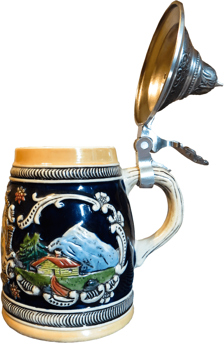 Beer Mug Mountain Decoration - Chope De Biere Avec Un Couvercle (943x1280)
