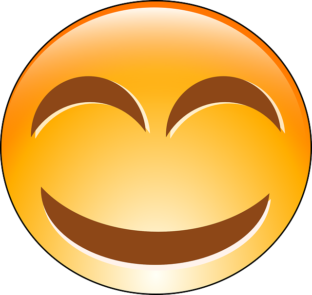 Laughing Smiley Face (640x606)