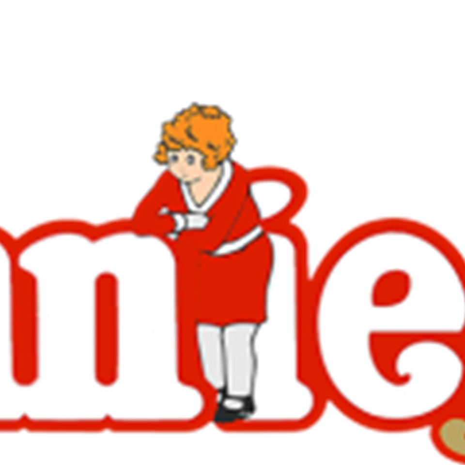 Charlotte Maxwell, Lucy Maxwell, Stacey Swinkels And - Annie Jr (960x960)