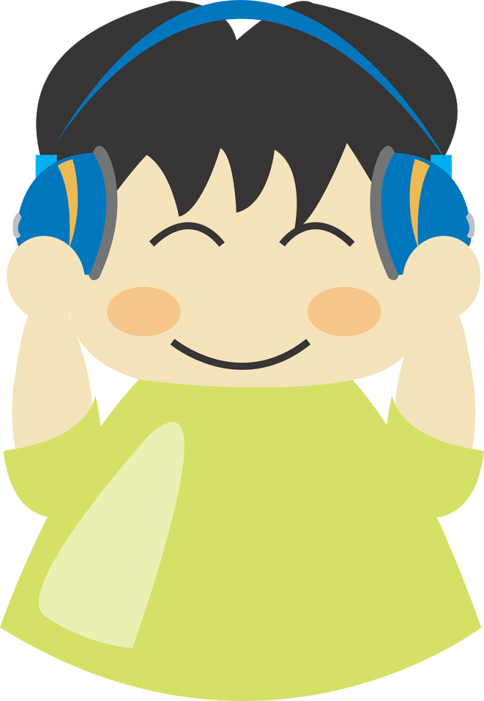 Headphones Clipart Audible - Menino Com Fone De Ouvido (707x1024)