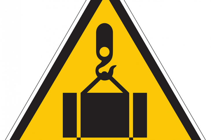 Firm Blames Worker Error For Crane Accident - Firm Blames Worker Error For Crane Accident (730x485)