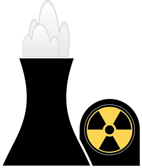 Nuclear Plant Black And Yellow Clip Art - Energia Nuclear Png (544x640)