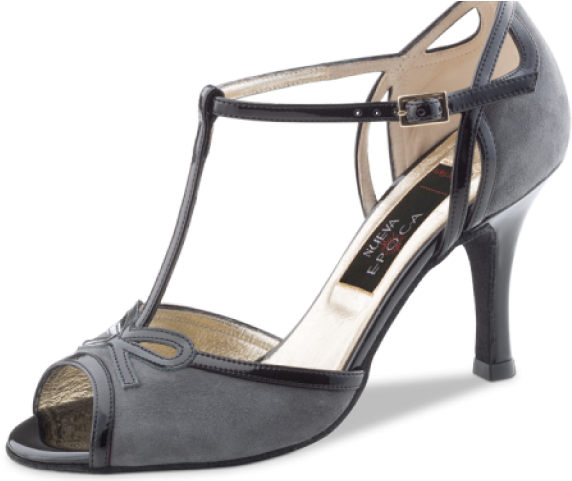 Gym Shoes Clipart Lady Sandal - Gym Shoes Clipart Lady Sandal (640x480)