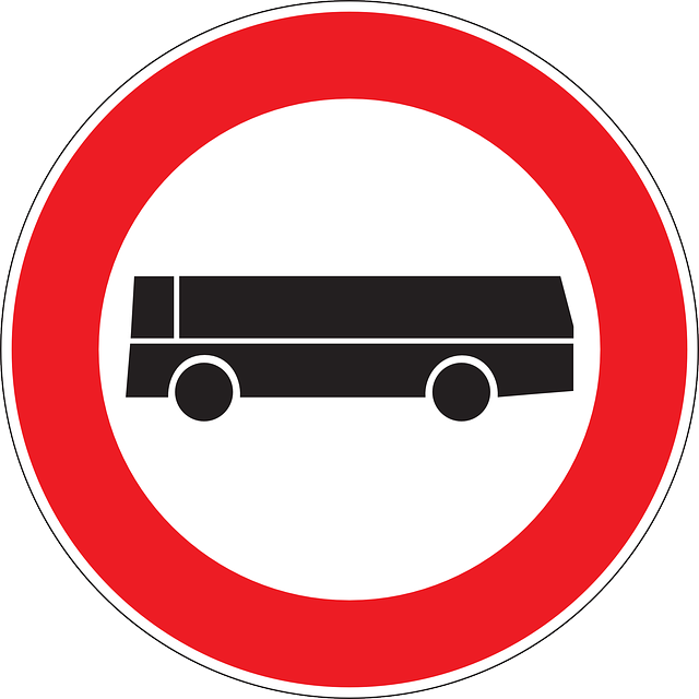 No Entry For Heavy Vehicle (640x640)