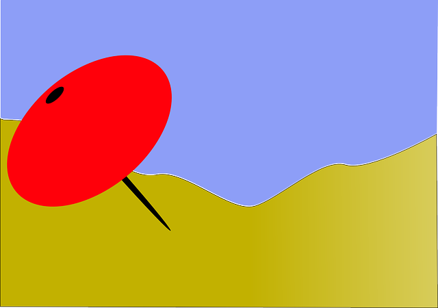 Glass And Umbrella At The Beach Clip Art (640x450)