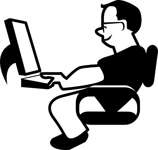 Animated Person Using Computer (640x606)