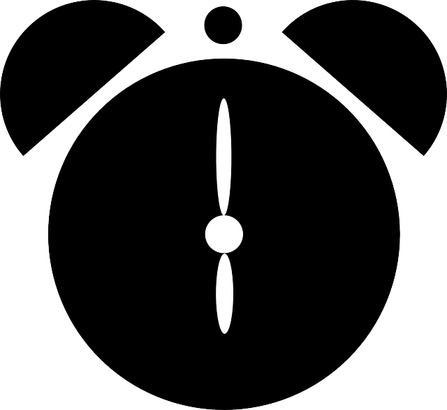Alarm Clip Art Ⓒ - 6 Am Png (640x587)