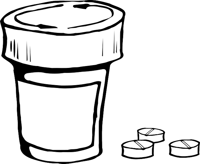 Clip Art Prescription Drugs Clipart - Draw A Pill Bottle (640x524)