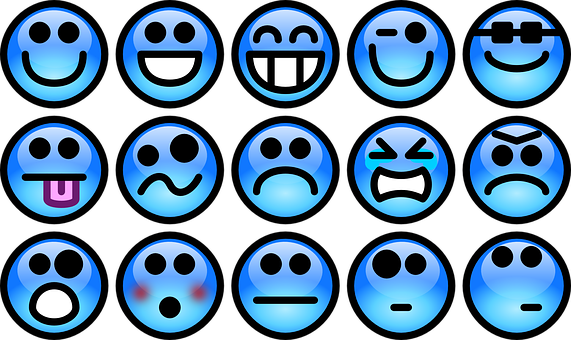 Emotions Smileys Feelings Faces Chat Expre - Smiley Face Clip Art (571x340)